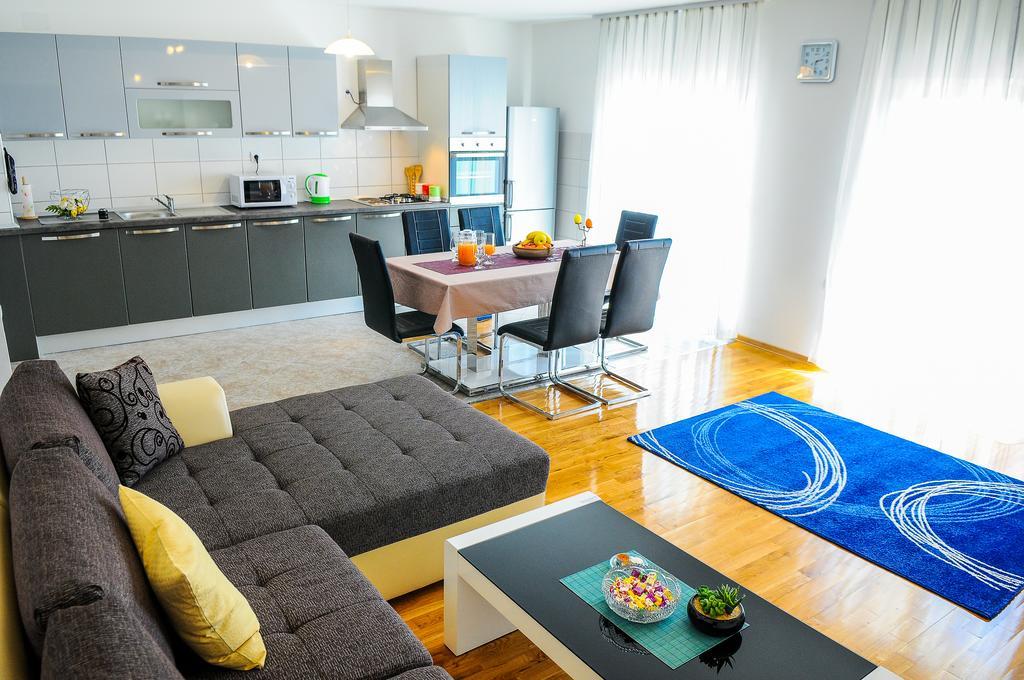 Apartments Rajic Split Room photo